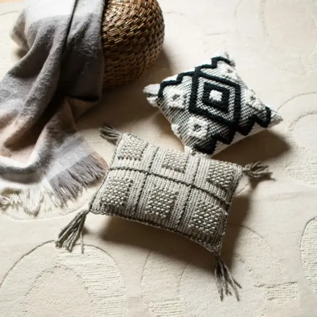 JAVI-home-cushions-accessories-homne-decor-from-india6